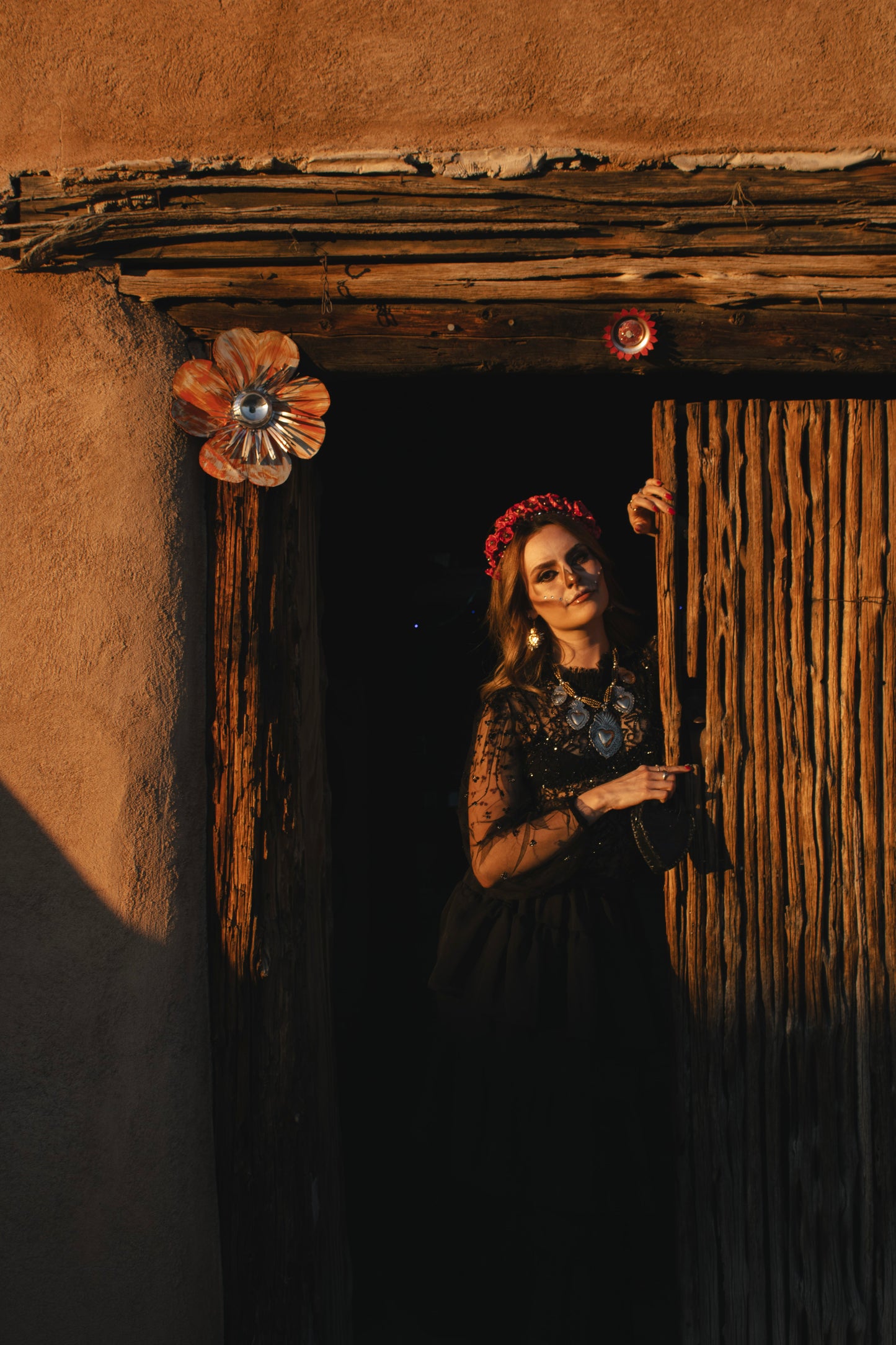 Heart Tooled Mini Moneybag Leather Crossbody