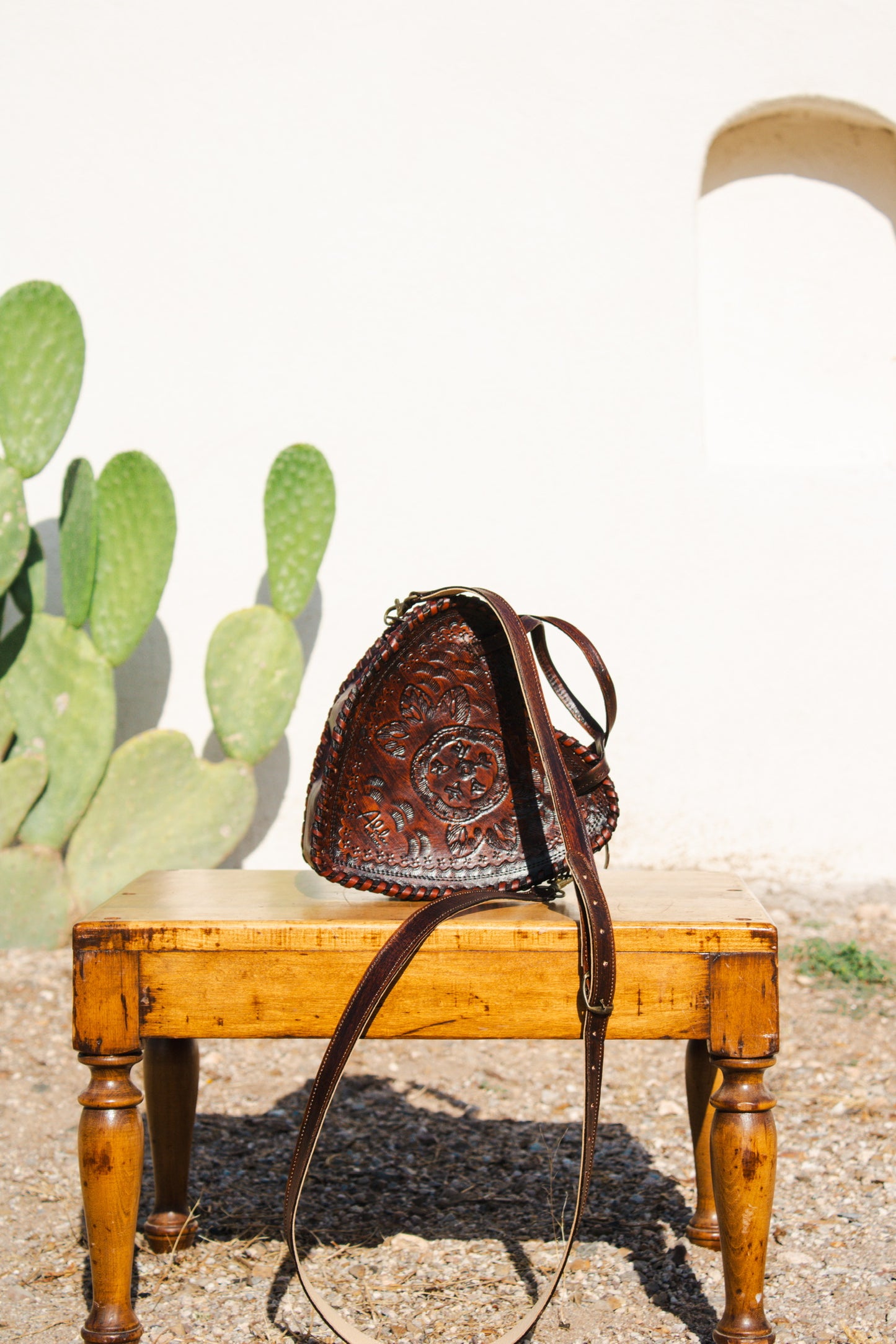 Corazoncito Leather Handbag | CLASSIC