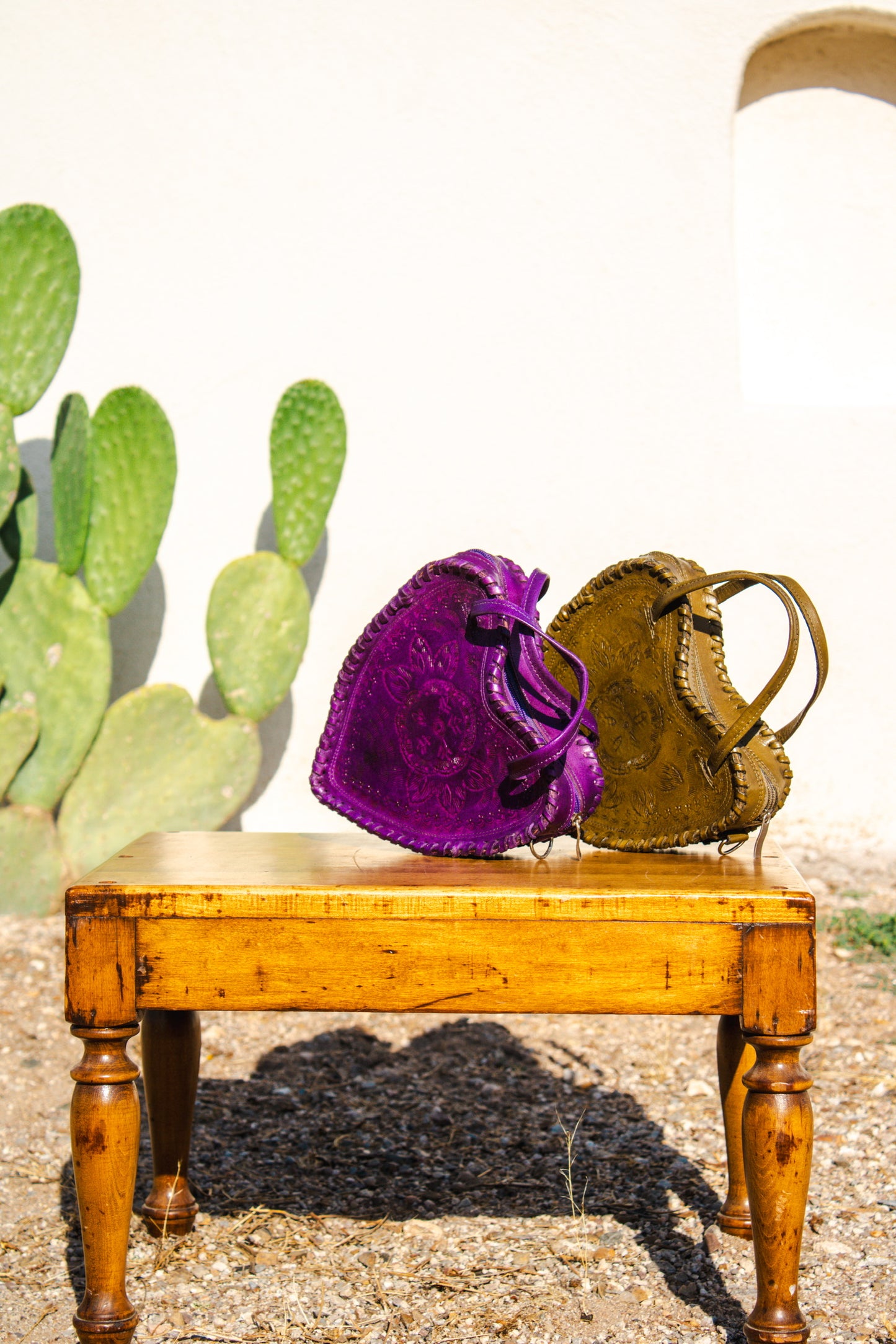 Corazoncito Morado Leather Handbag | Crossbody