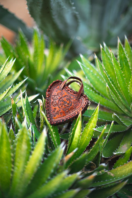 Heart Tooled Mini Moneybag Leather Crossbody