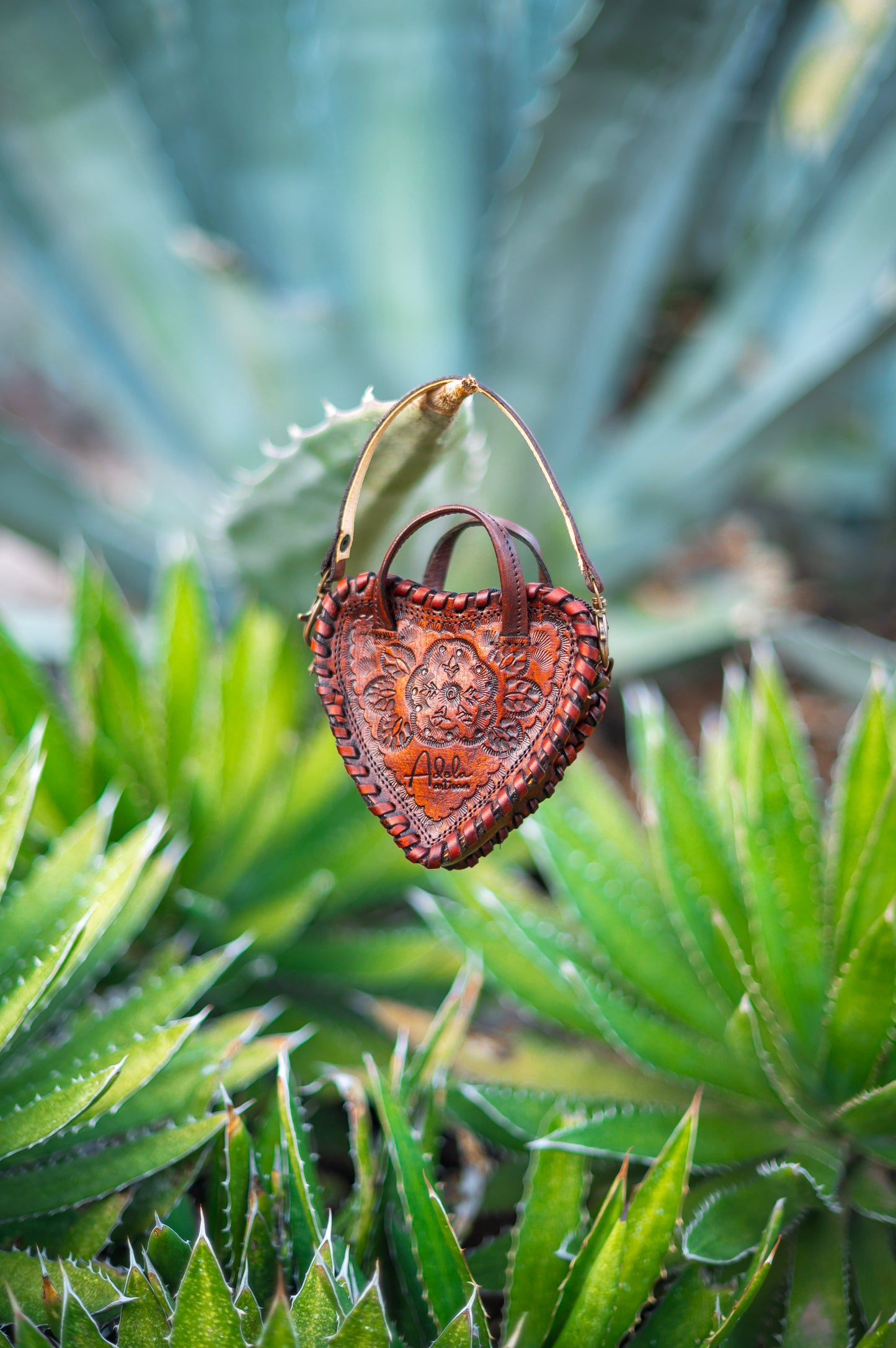 Heart Tooled Mini Moneybag Leather Crossbody