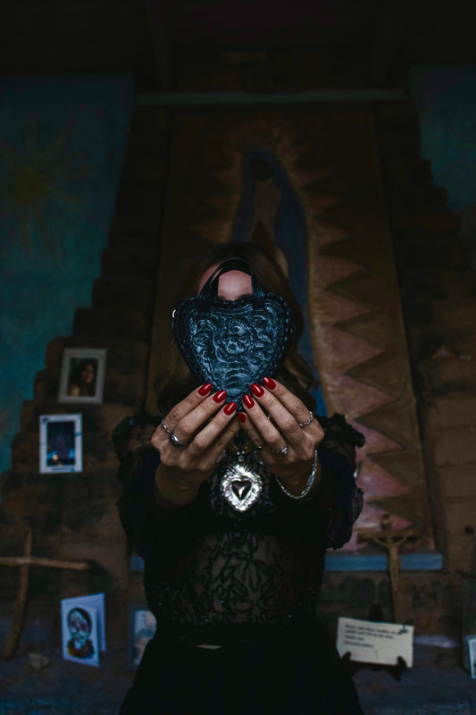 Heart Tooled Mini Moneybag Leather Crossbody